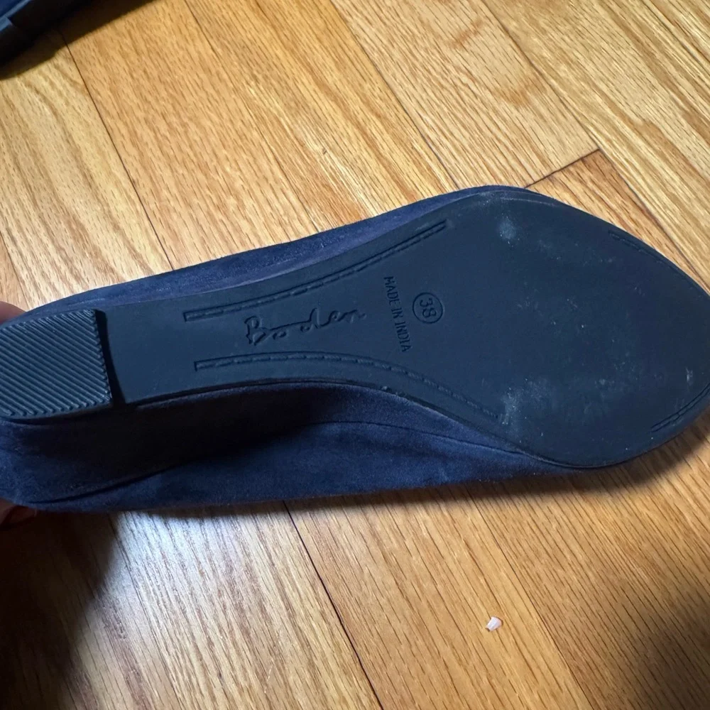 ⭐️HP⭐️ Boden- women’s navy suede shoes with wedge heel. Size 38/7